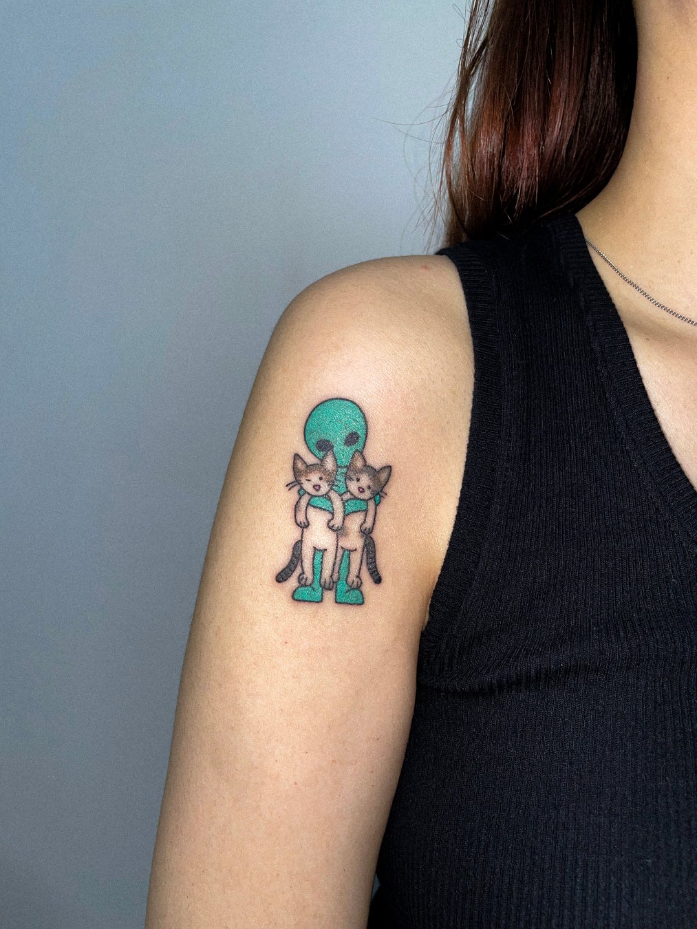 BLUELUE THE HEALING HAND