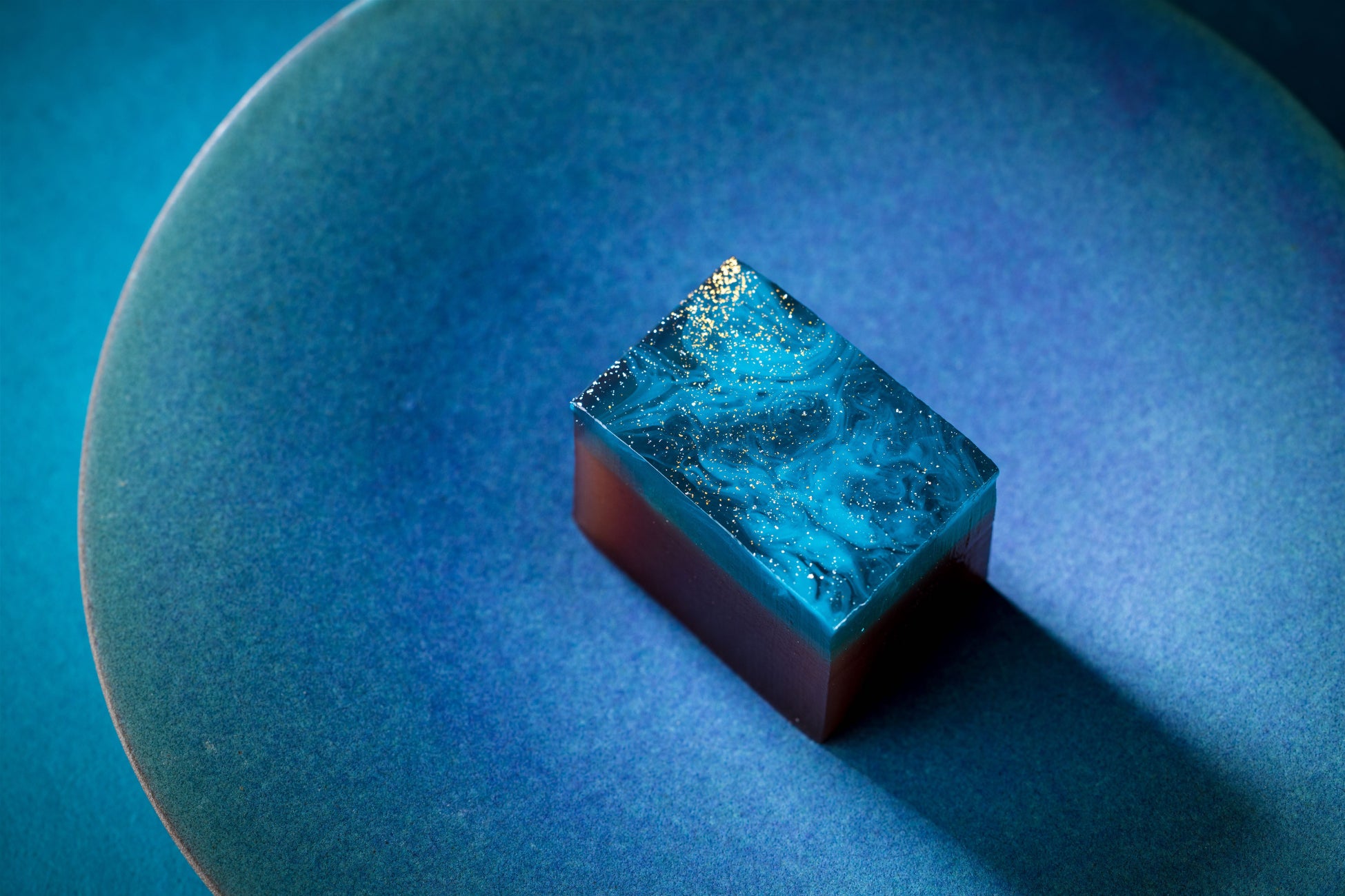 夏の夜空を描いた和菓子「満天」
