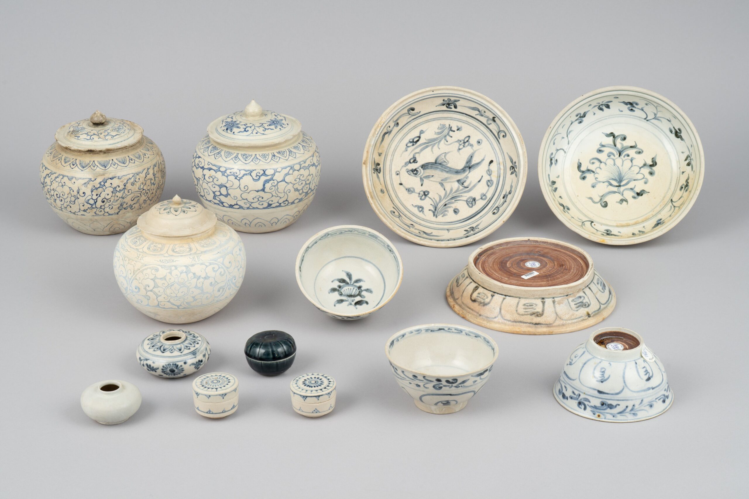 ホイアン沈船引揚陶磁 15~16世紀 岸本ビルグループ