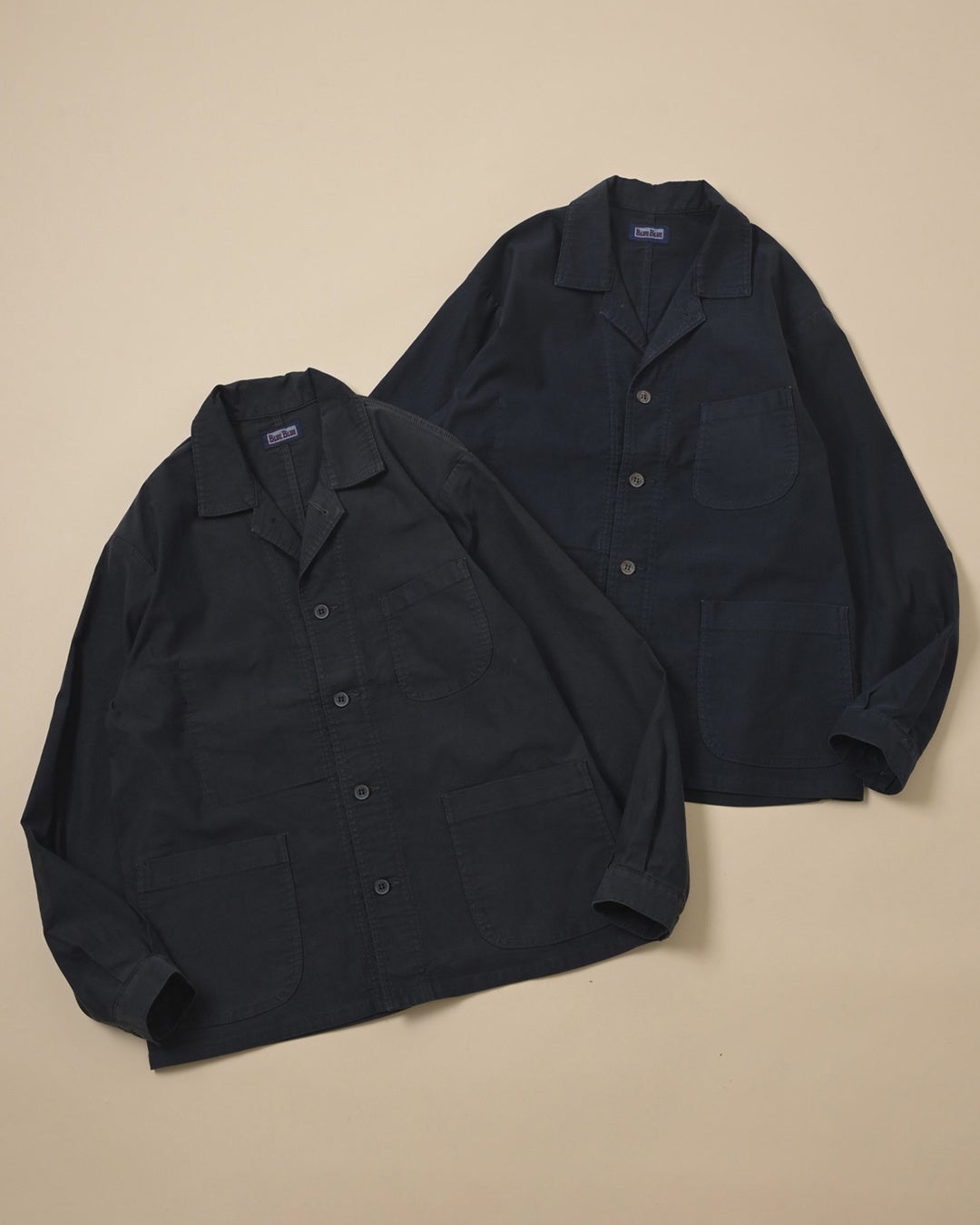 カラー：左 BLACK、右 NAVY／サイズ：S～XL